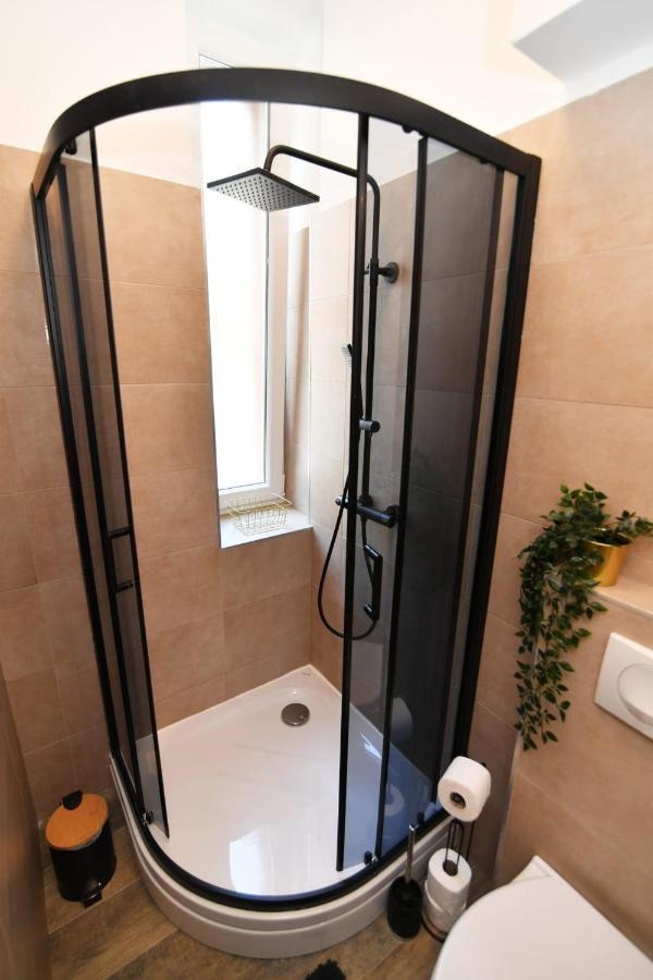 Nicole Apartment Rijeka Luaran gambar